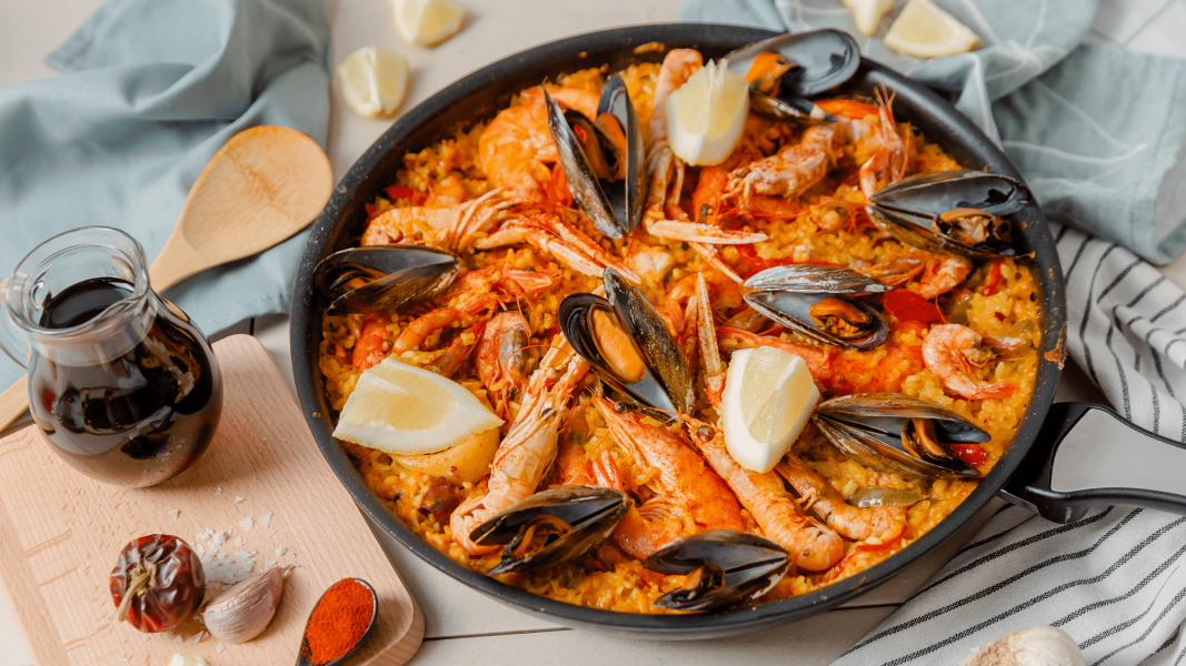A bowl of tempting seafood paella.